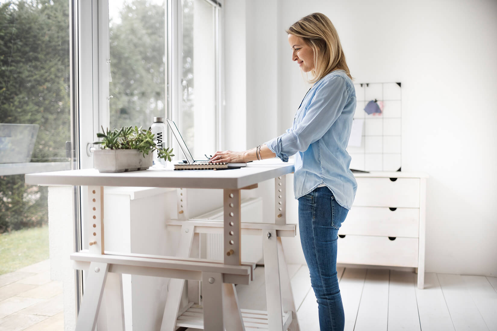 Standing Desk Buying Guide LifeSpanFitness